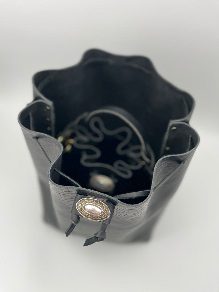 Penelope - Bucket Tote