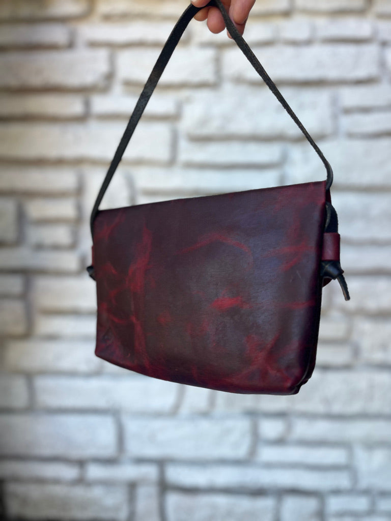 Eloise - Red