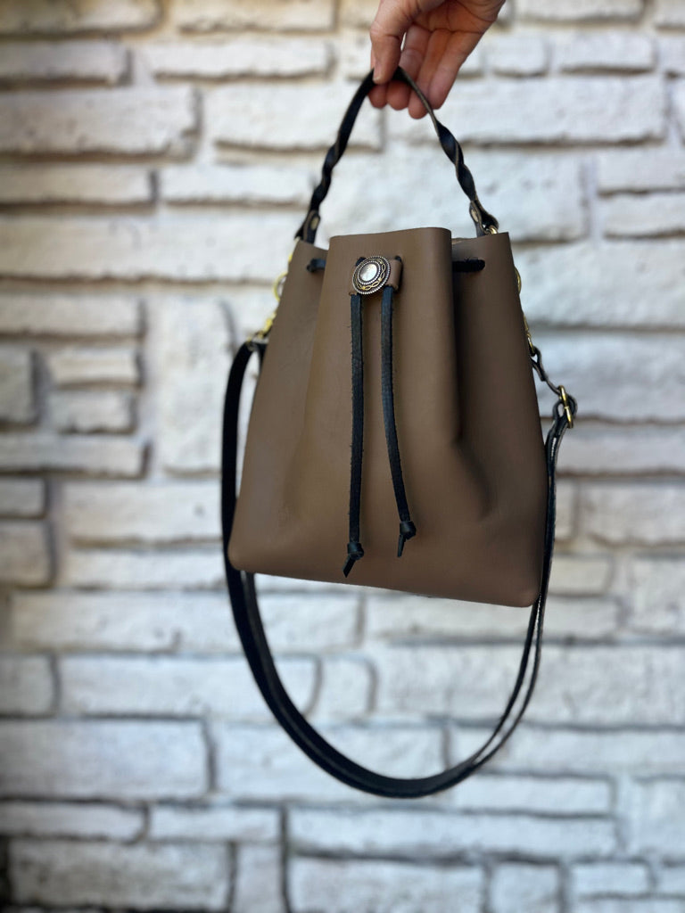 The Penny - Taupe