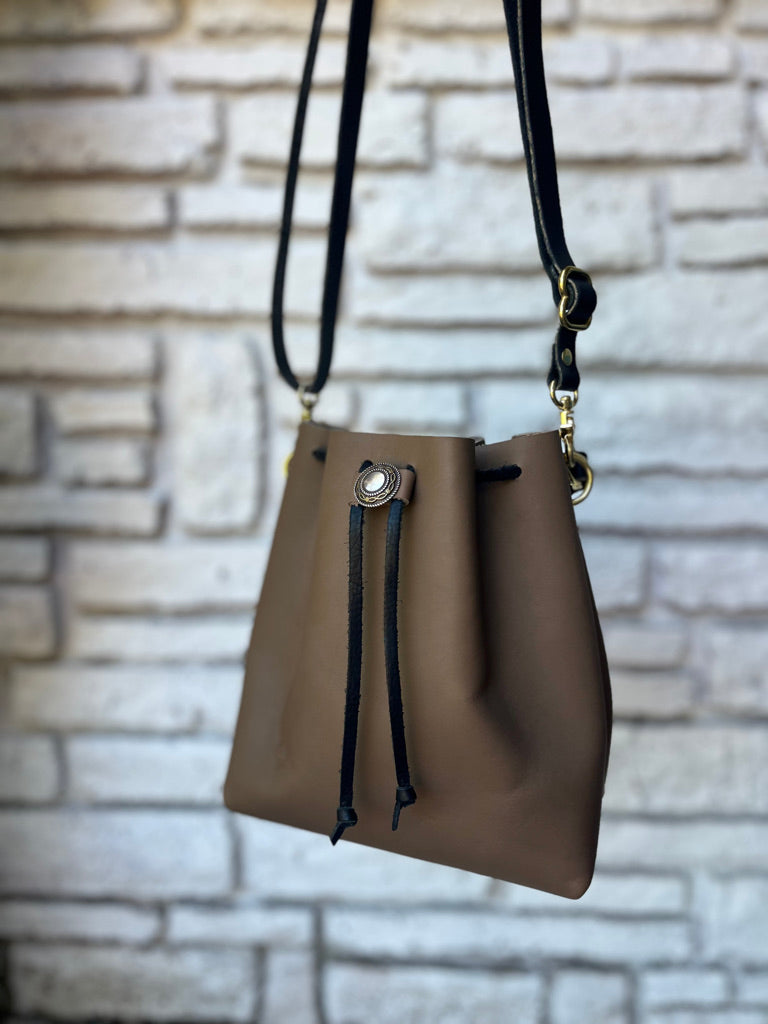 The Penny - Taupe